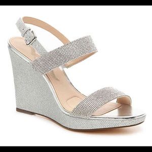 Nina Adila Wedge Sandal Sz 8.5